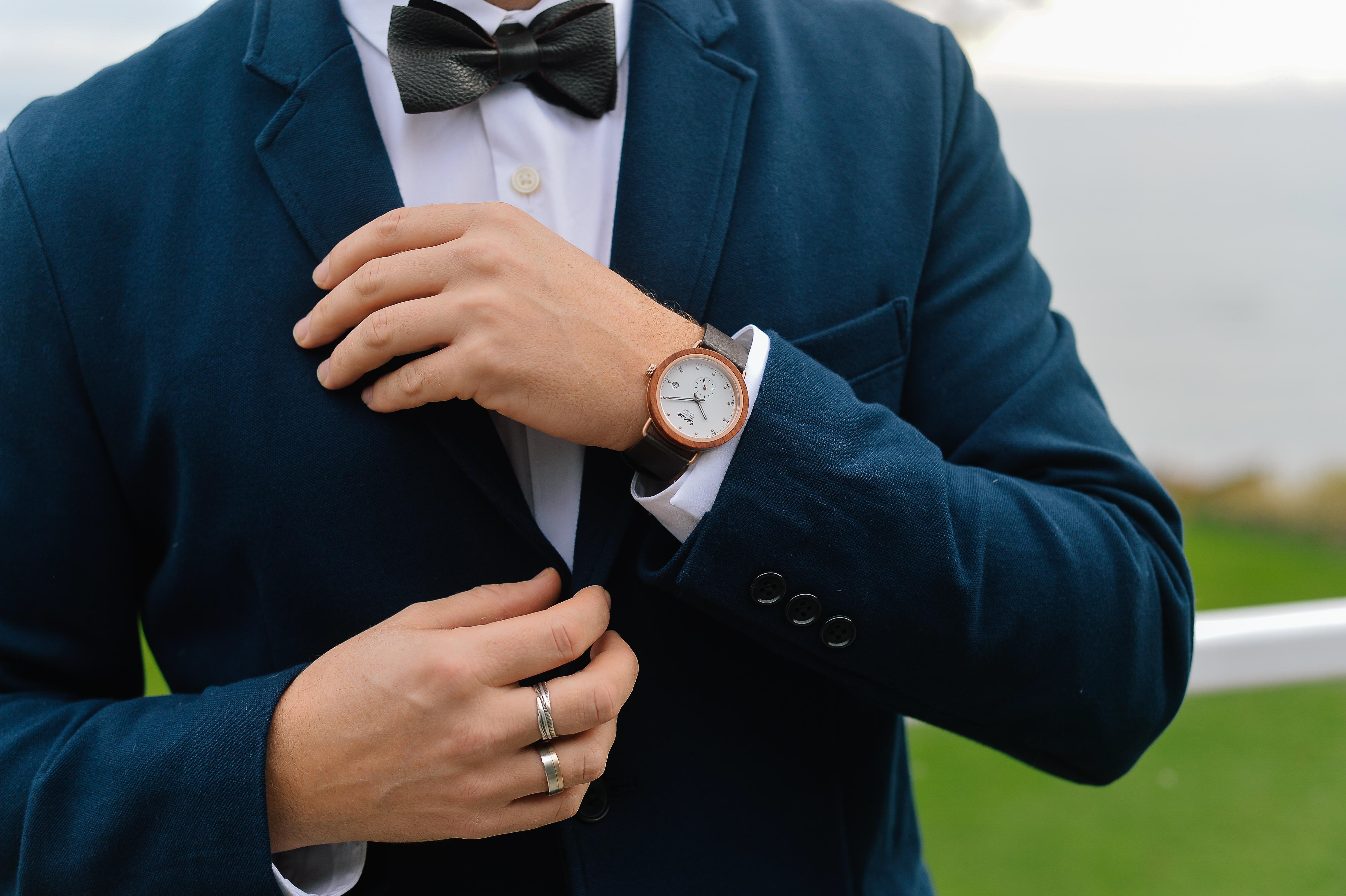 Wedding Watches for Men: Celebrate a Groom in Your Life